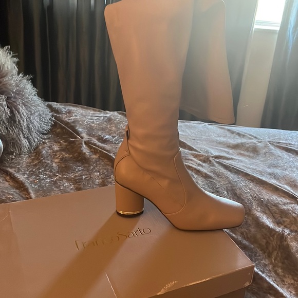 Like new, with box Franco Sarto taupe leather over the knee boots. Size 6M. - Picture 3 of 7